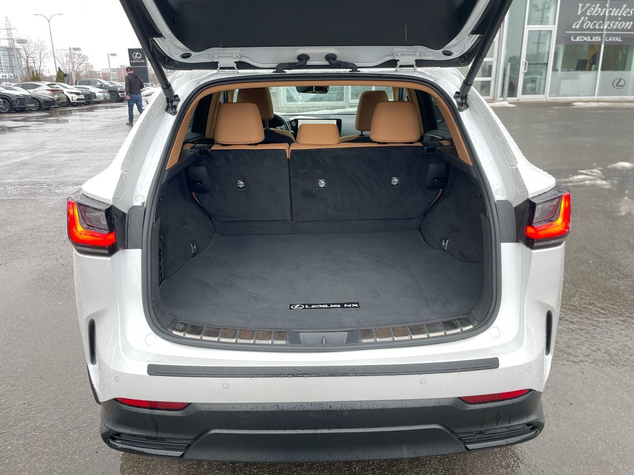 Lexus NX  2024 à Laval, Québec