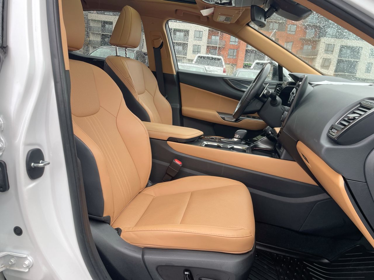 Lexus NX  2024 à Laval, Québec