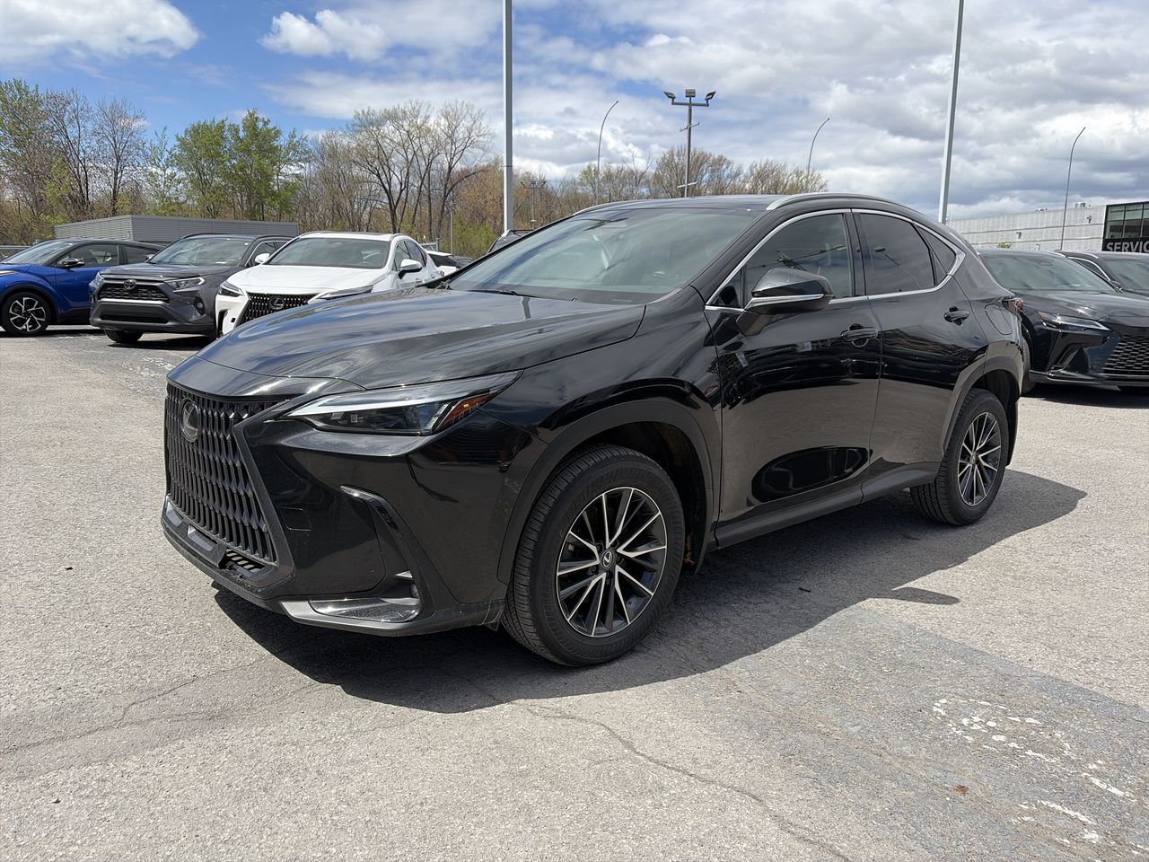 Lexus NX  2024 à Laval, Québec