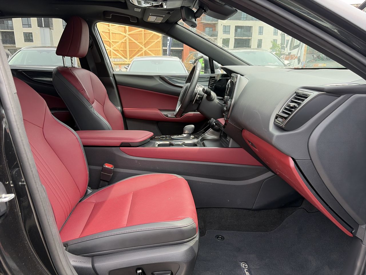 Lexus NX  2024 à Laval, Québec