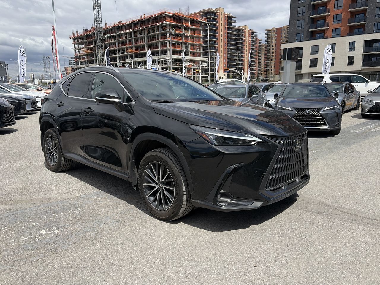 Lexus NX  2024 à Laval, Québec