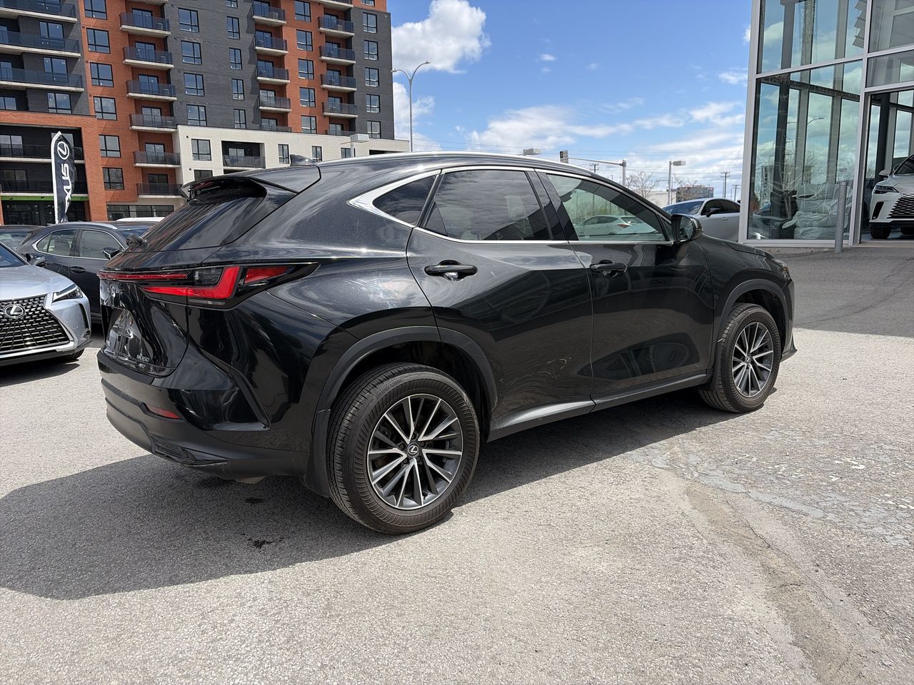 Lexus NX  2024 à Laval, Québec