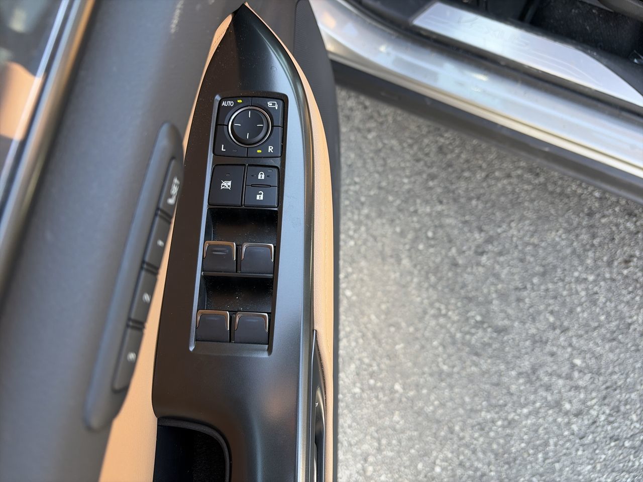 Lexus NX  2024 à Laval, Québec