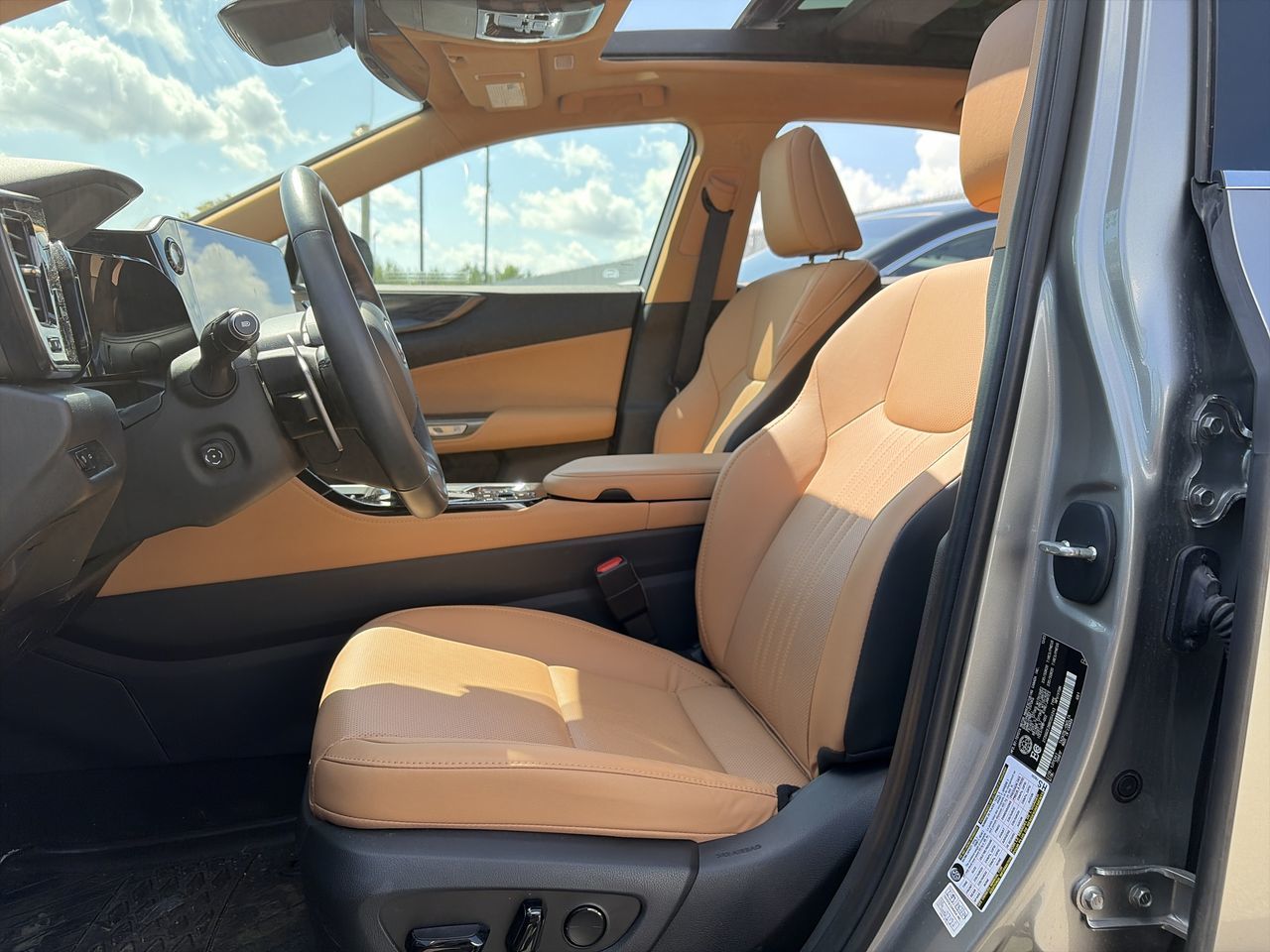 Lexus NX  2024