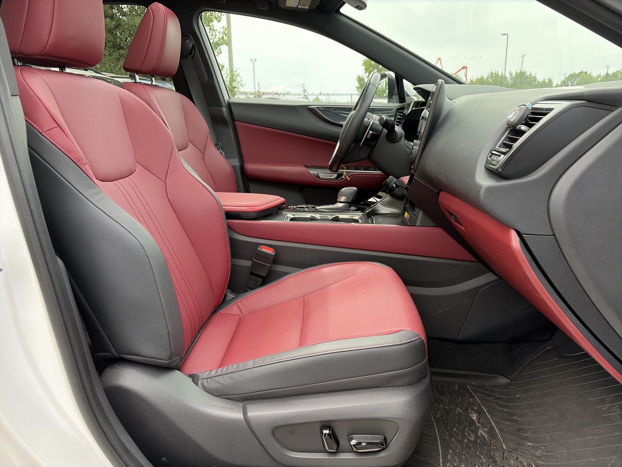 Lexus NX  2024 à Laval, Québec