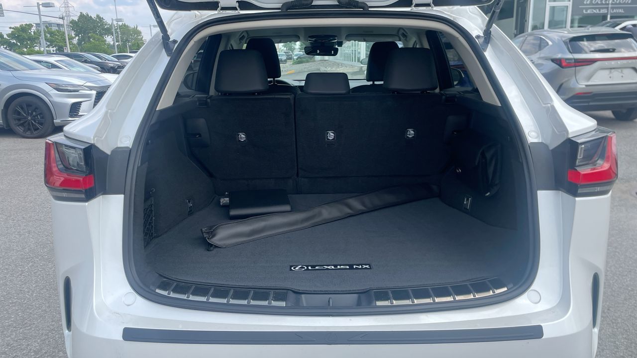 2025 Lexus NX in Laval, Quebec