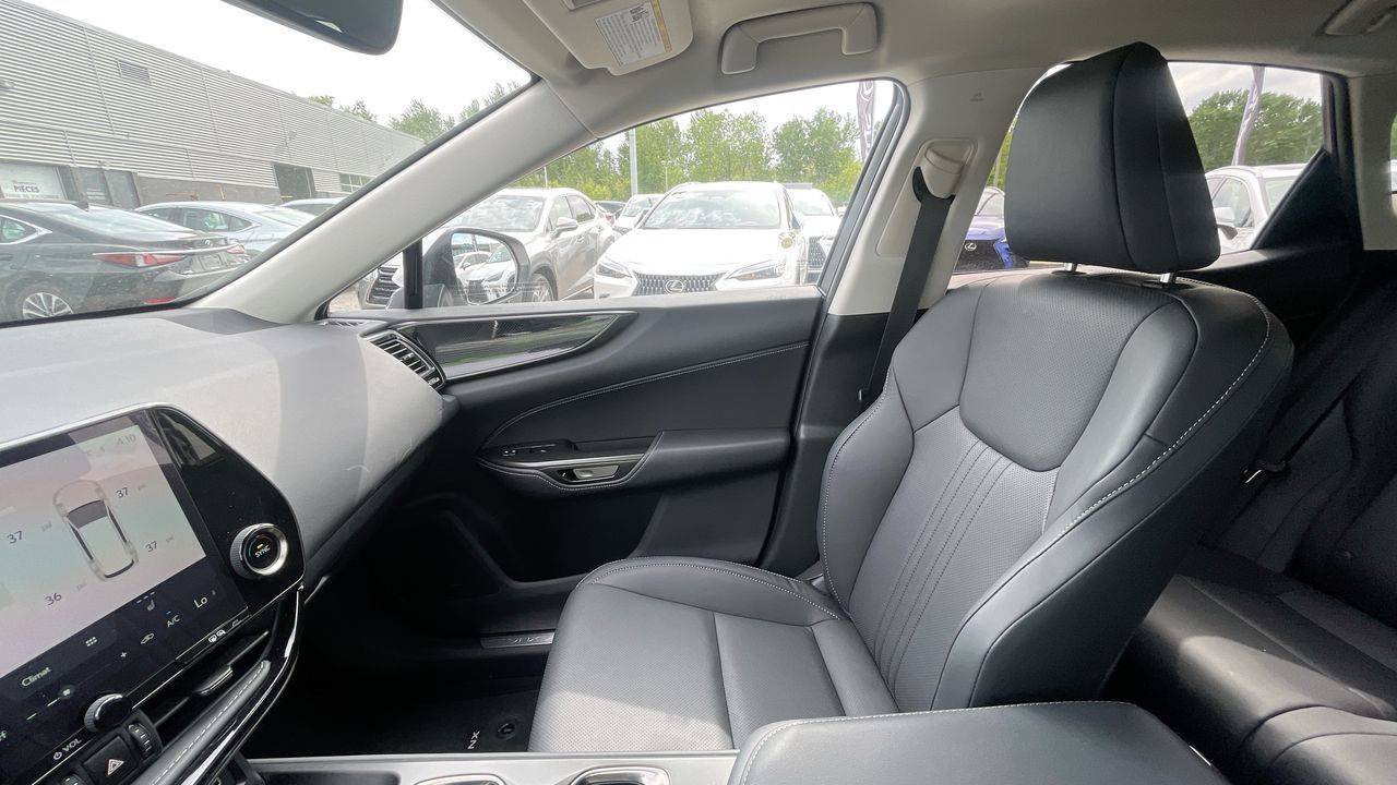2025 Lexus NX in Laval, Quebec
