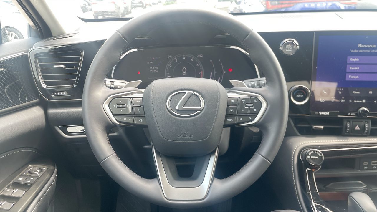 2025 Lexus NX in Laval, Quebec