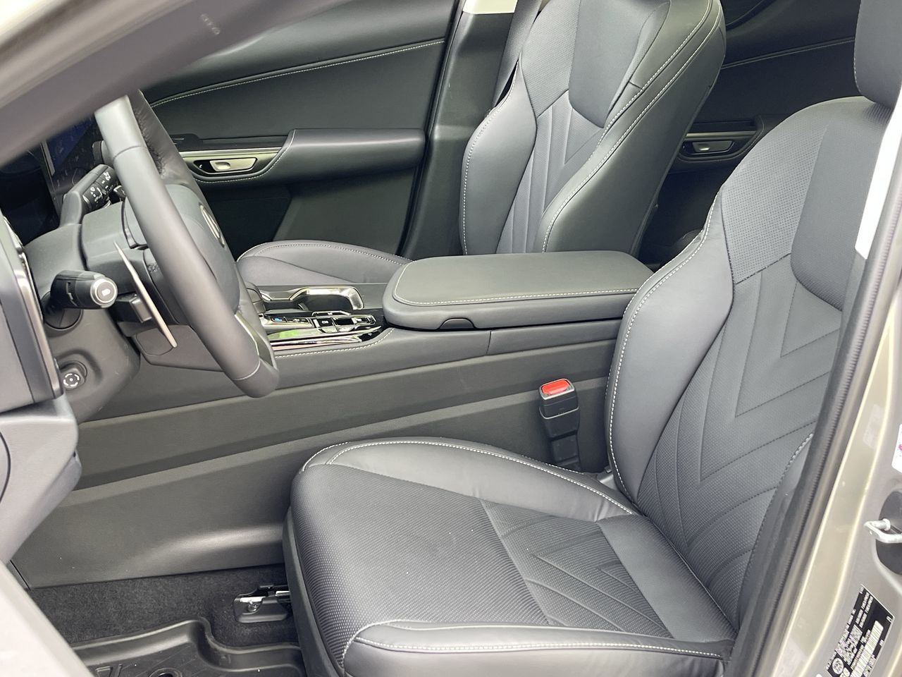 2025 Lexus NX in Laval, Quebec