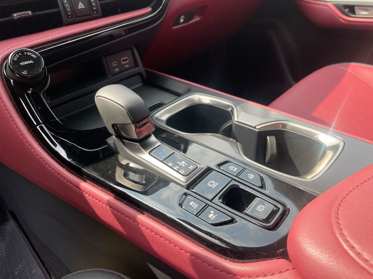 2025 Lexus NX in Laval, Quebec
