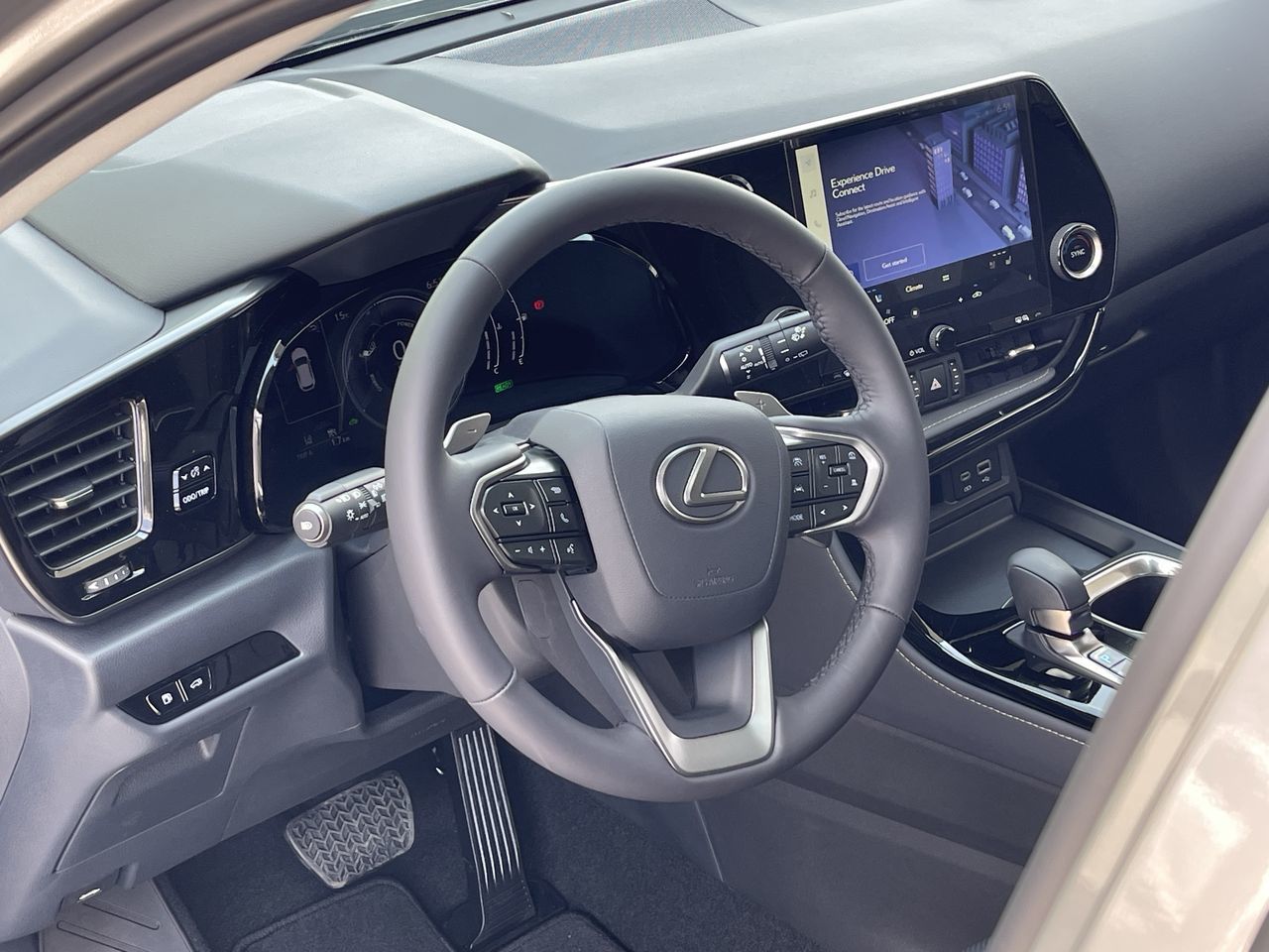 2025 Lexus NX in Laval, Quebec