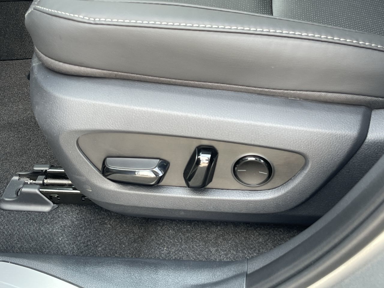 2025 Lexus NX in Laval, Quebec