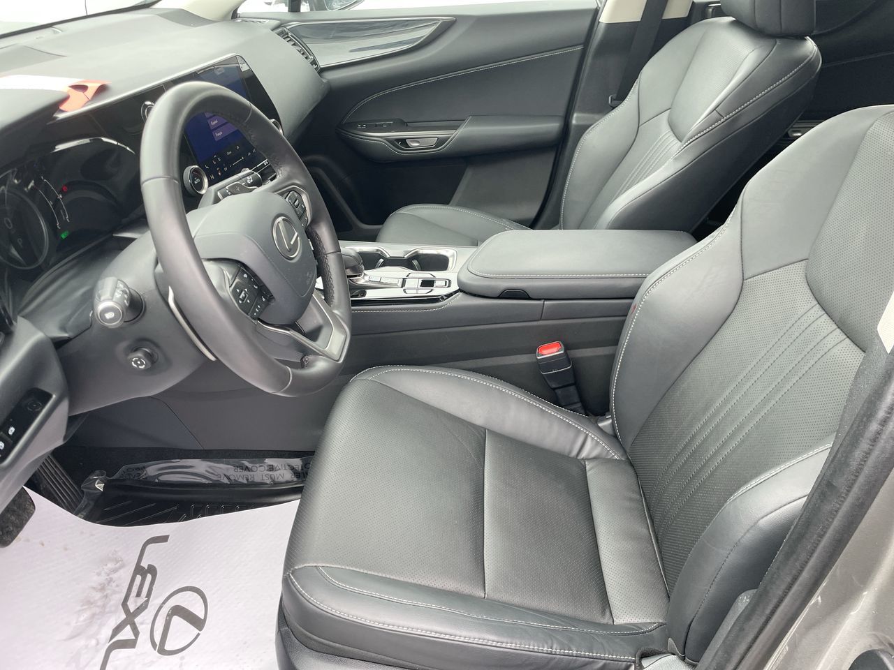 2025 Lexus NX in Laval, Quebec