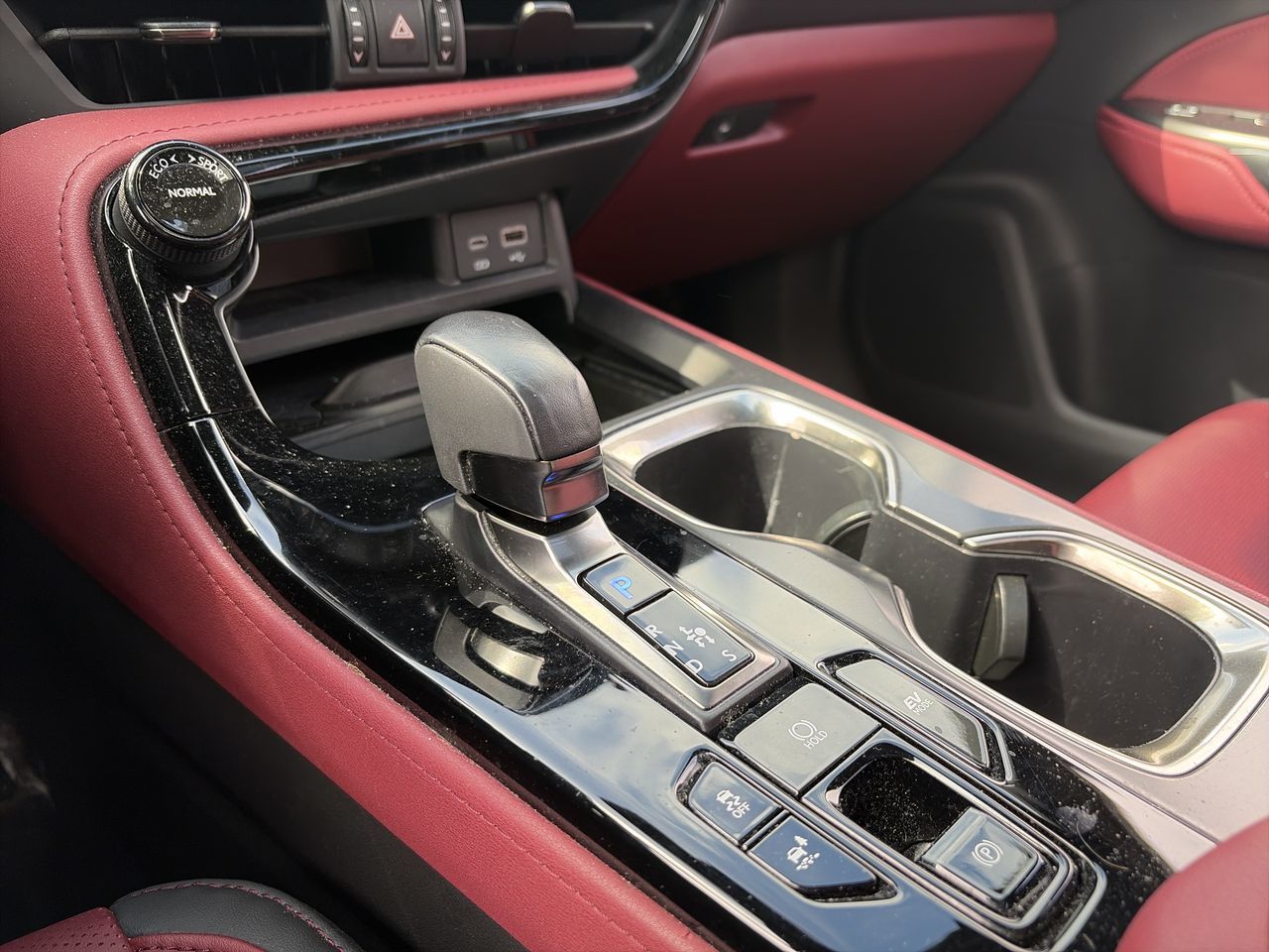 Lexus NX  2025