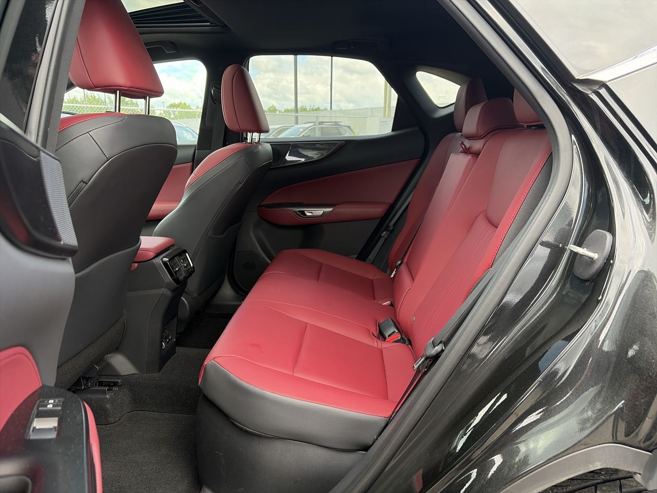 Lexus NX  2025