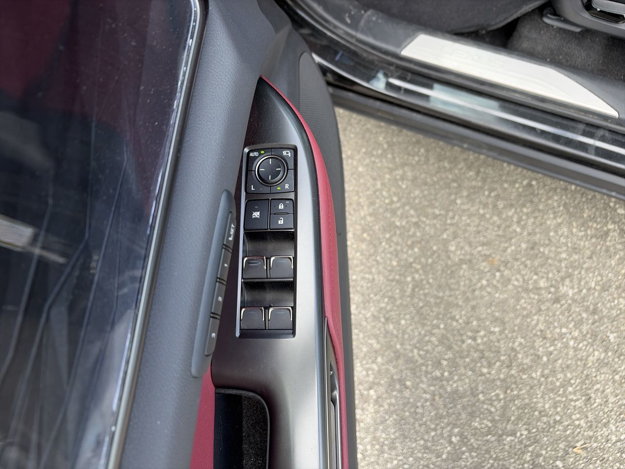 Lexus NX  2025