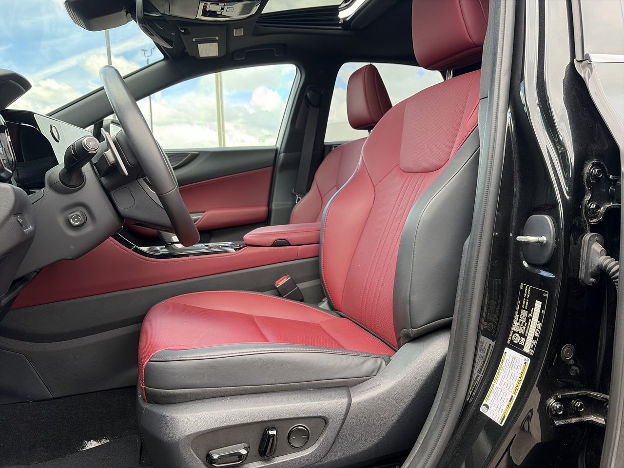 Lexus NX  2025