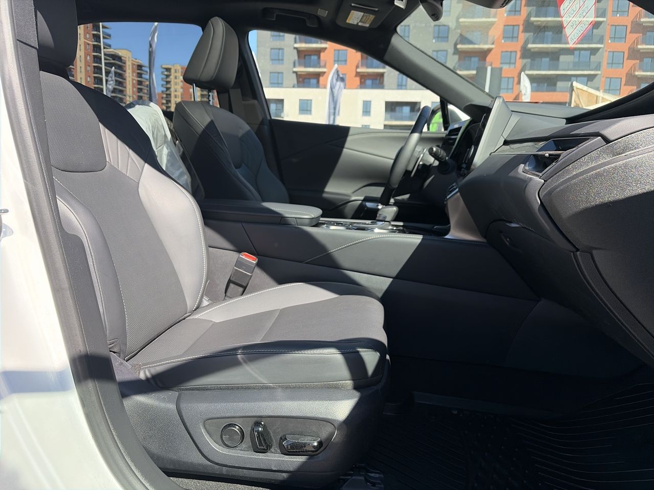 2025 Lexus RX 350 in Laval, Quebec