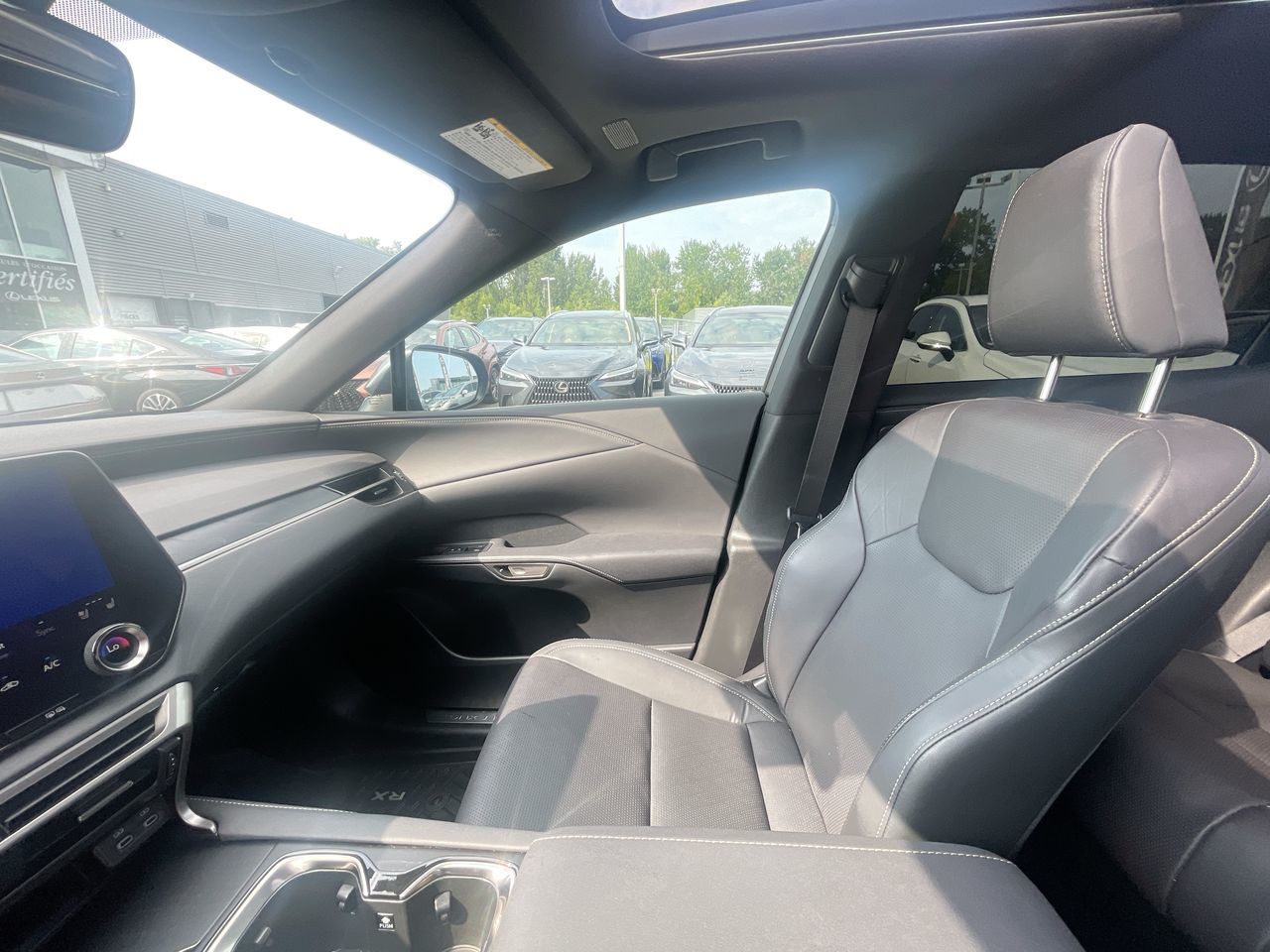 Lexus RX 350h  2023 à Laval, Québec