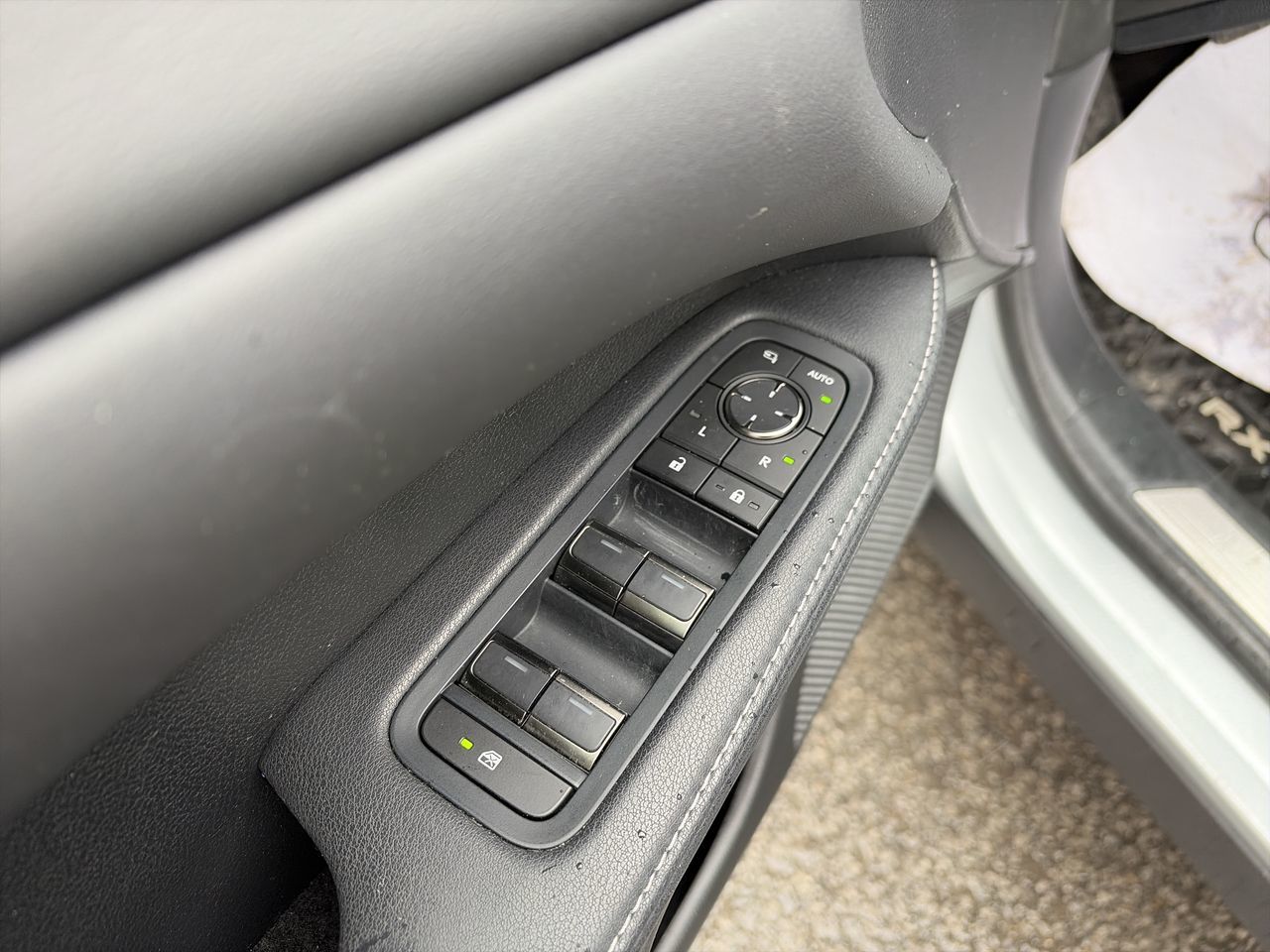 2023 Lexus RX 350h in Laval, Quebec