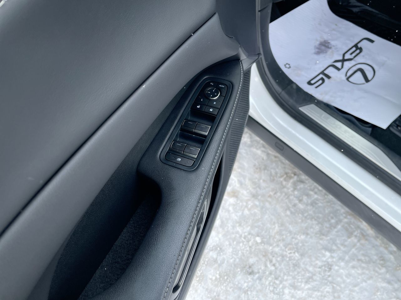 Lexus RX 350h  2024 à Laval, Québec