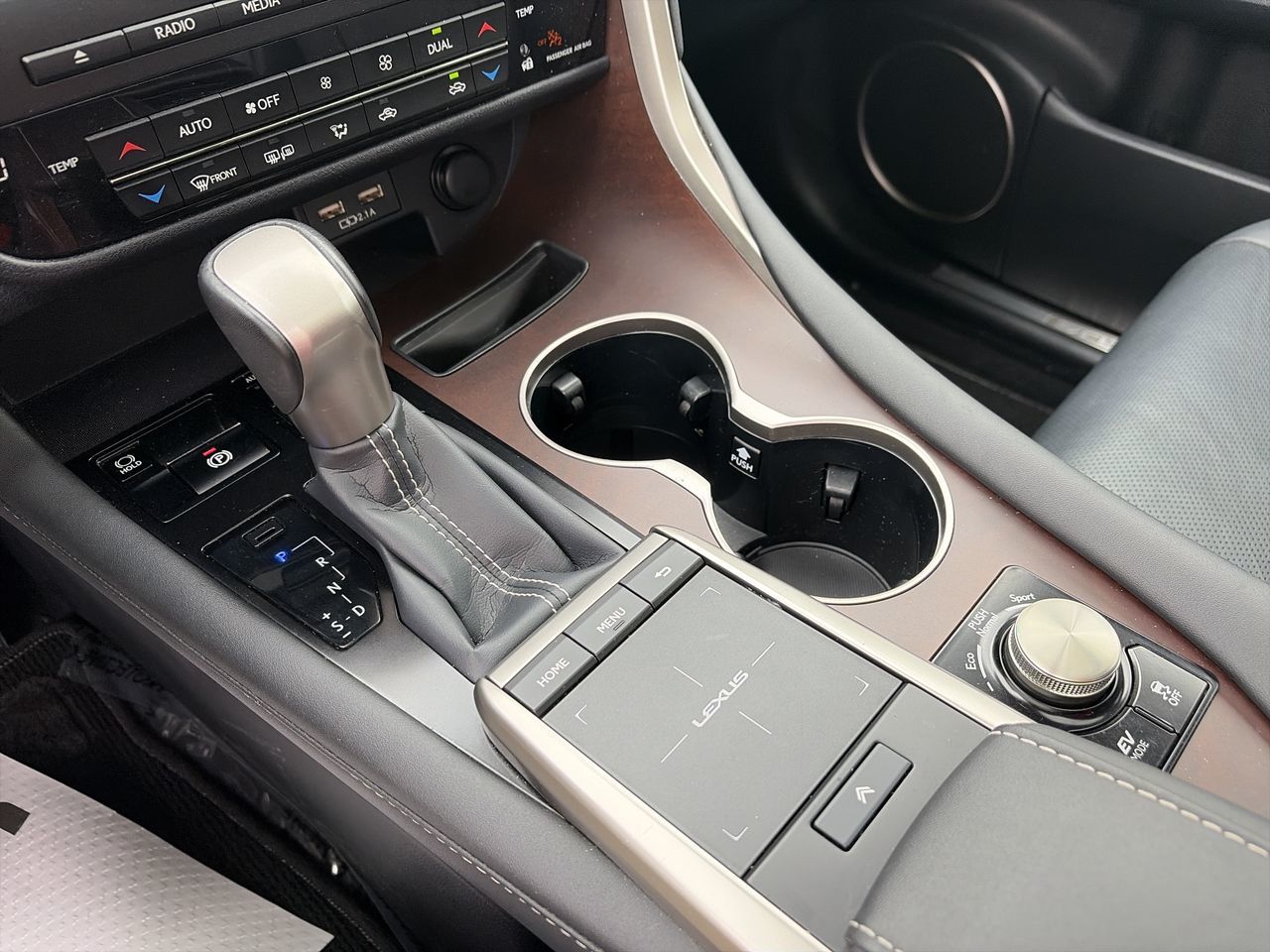 Lexus RX 450h  2022 à Laval, Québec