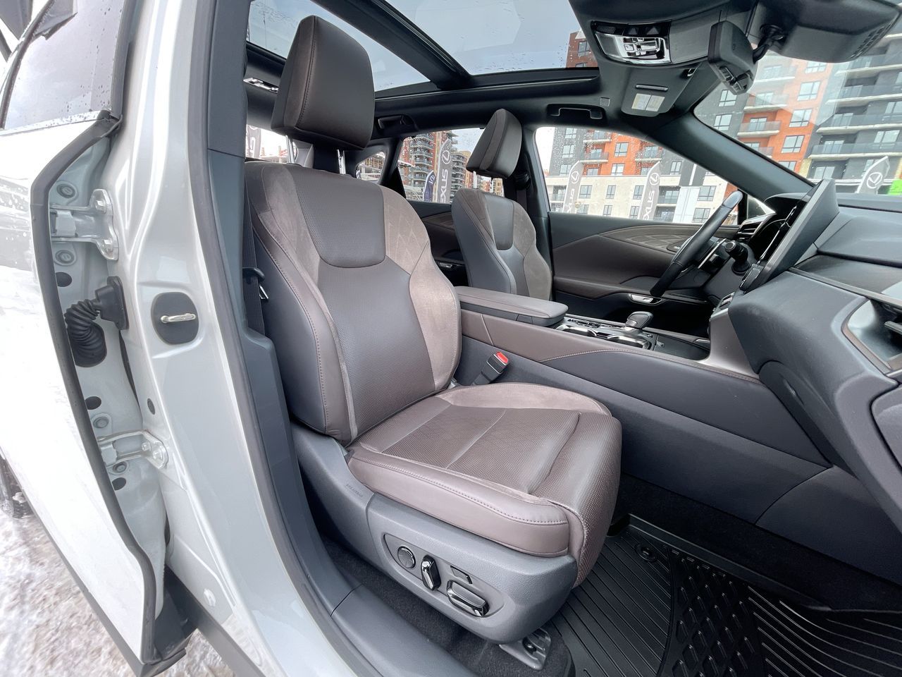 Lexus RX 450h  2024 à Laval, Québec