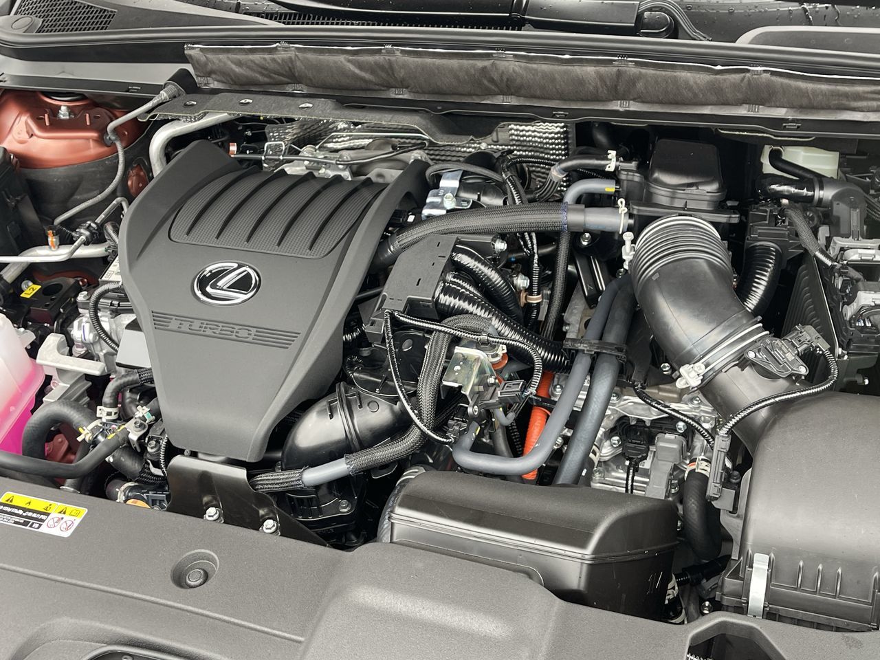 2024 Lexus RX HYBRID in Laval, Quebec