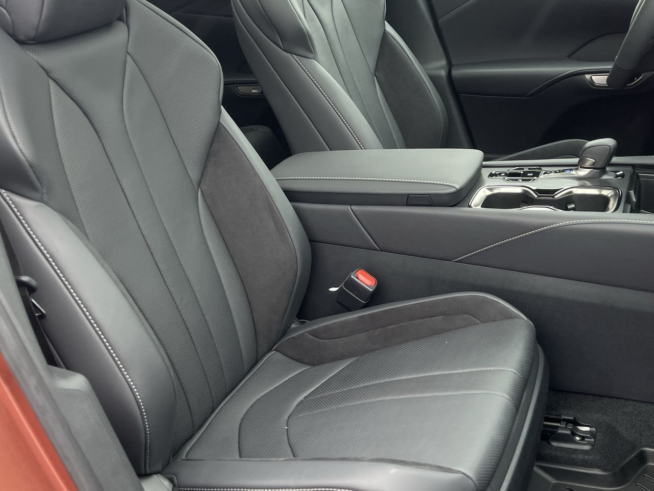 Lexus RX HYBRID  2024