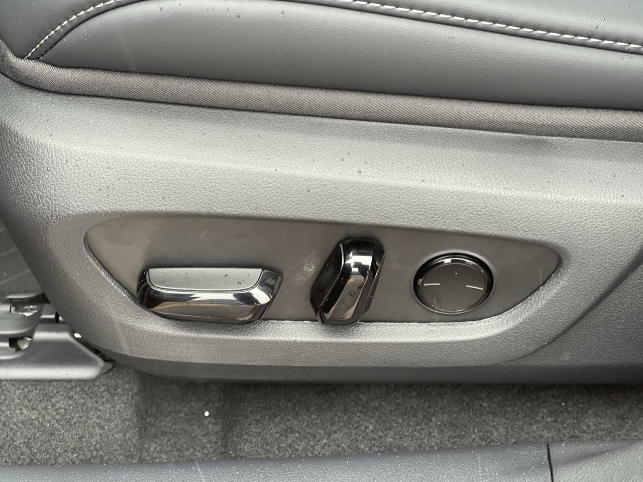 Lexus RX HYBRID  2024