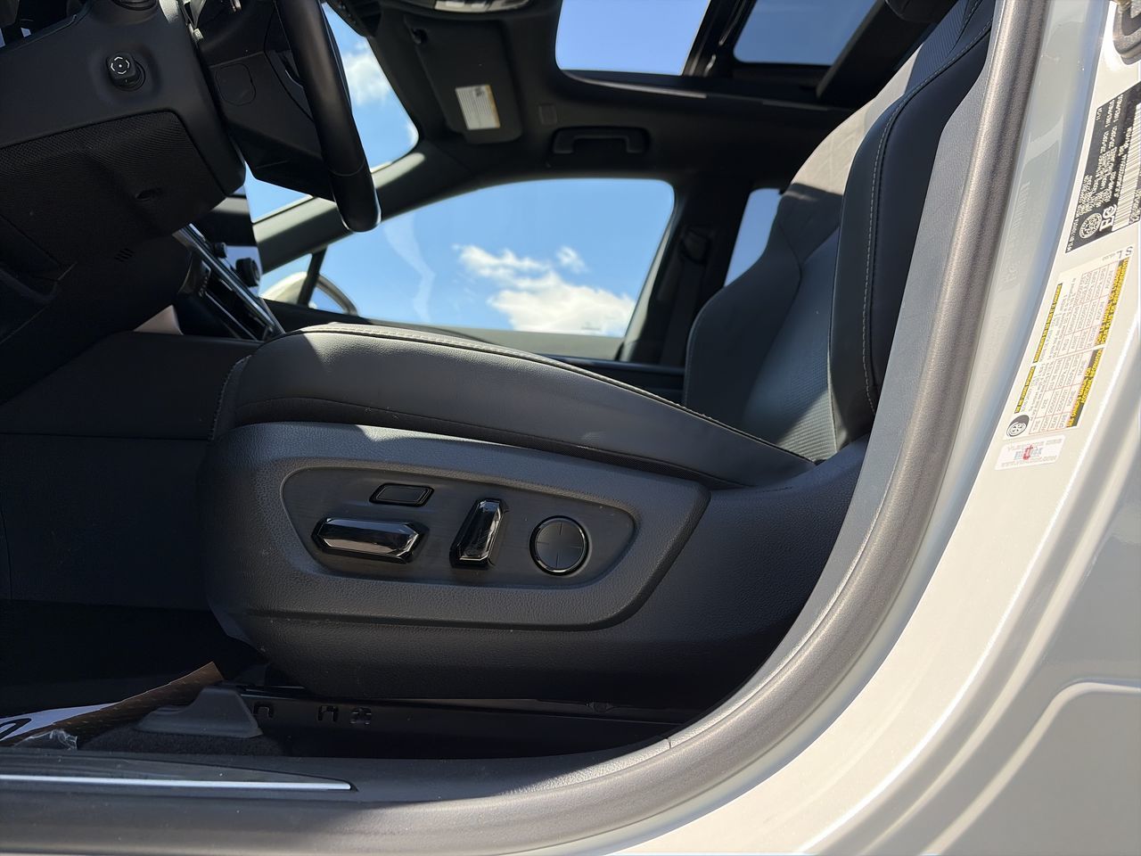 2025 Lexus RX Plug-In Hybrid in Laval, Quebec