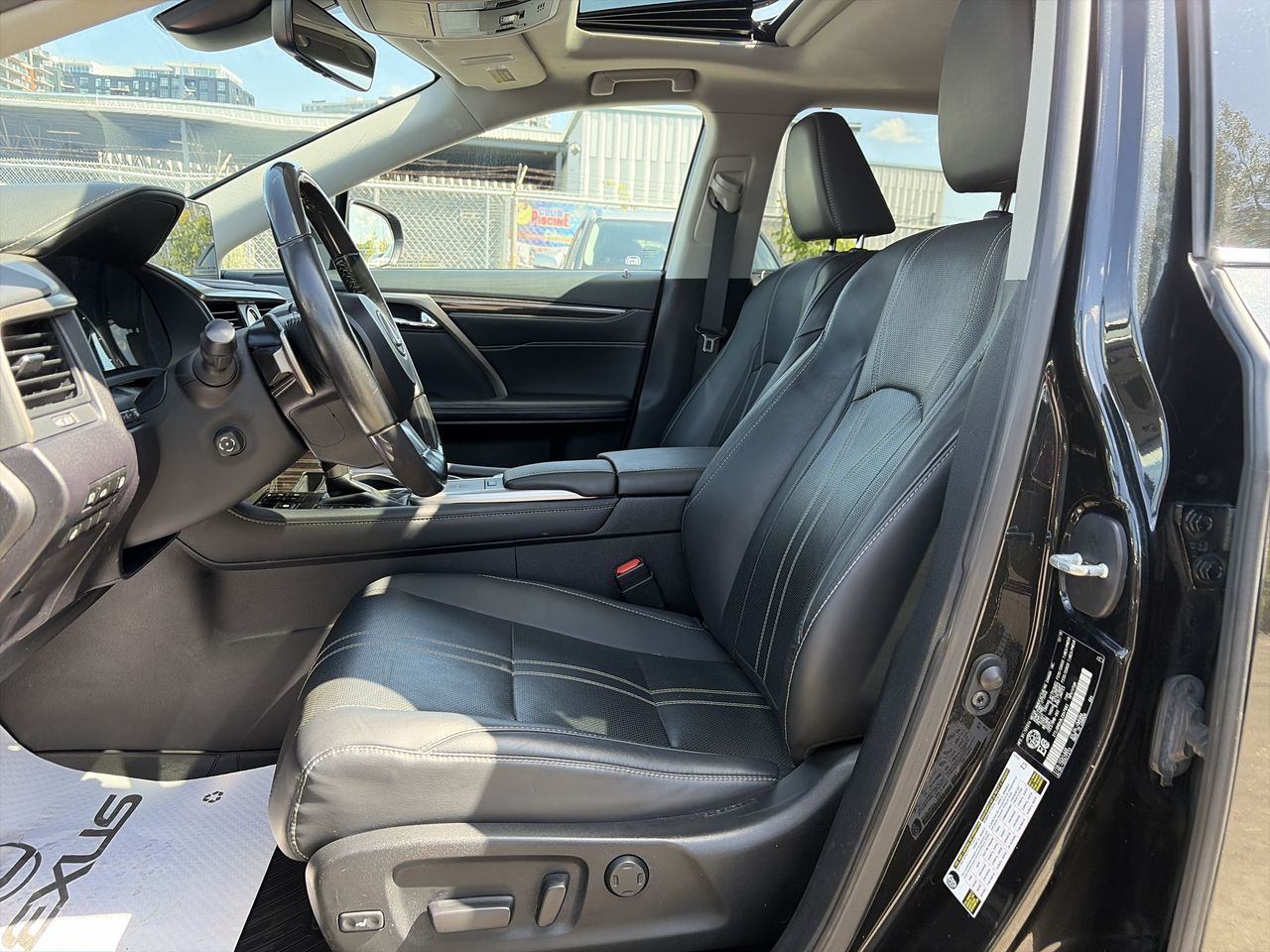 Lexus RX  2020