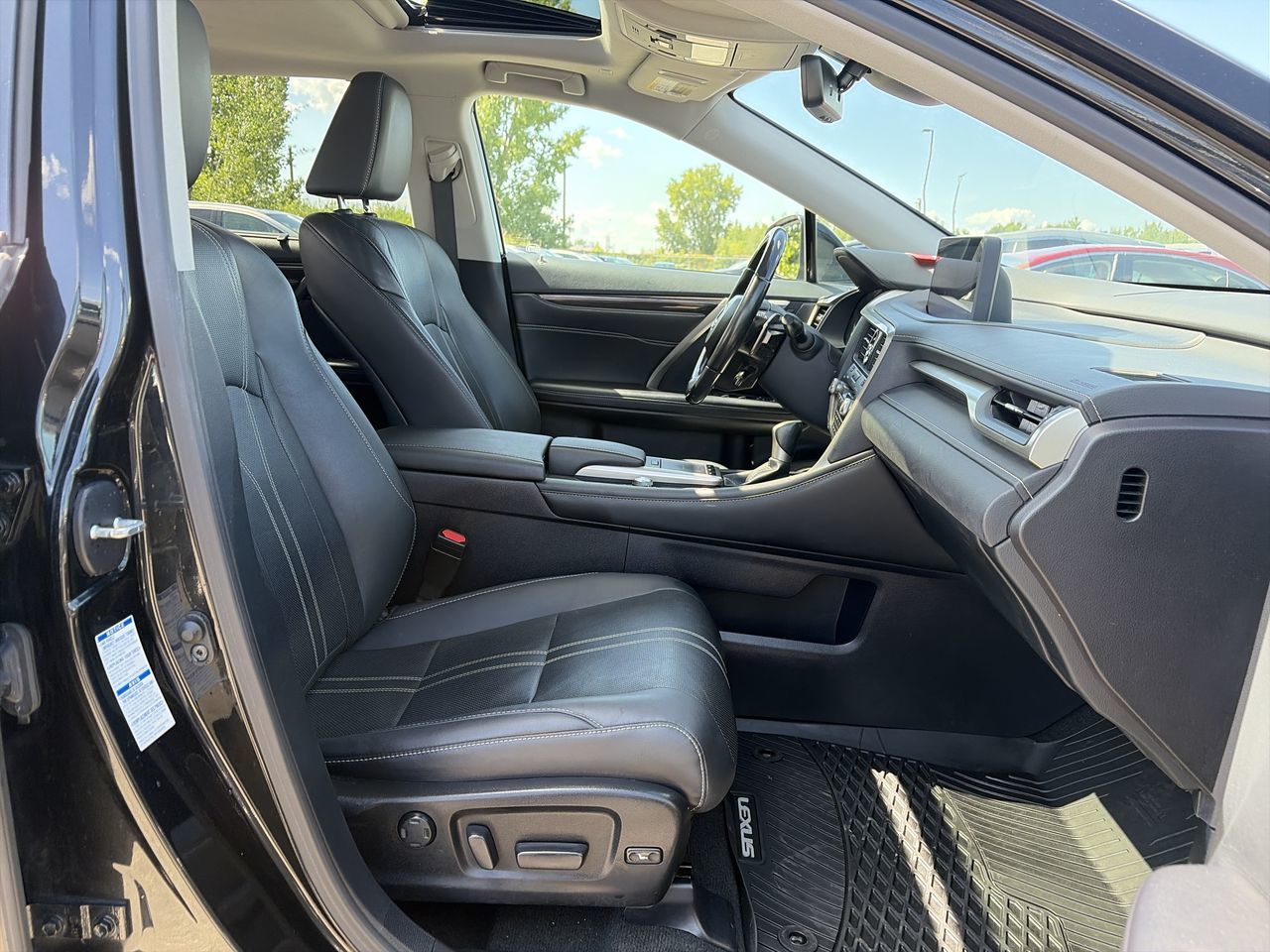 Lexus RX  2020