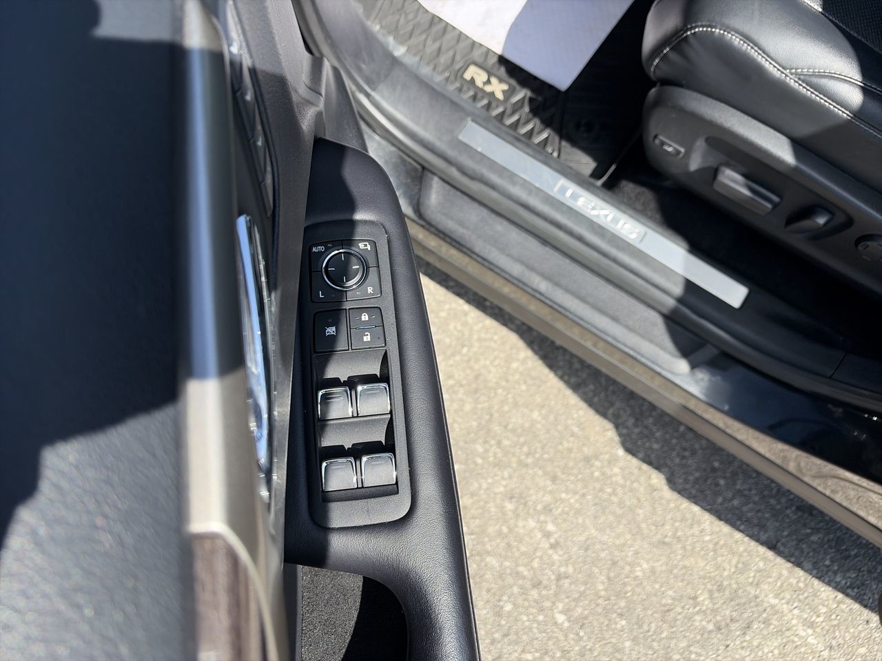 Lexus RX  2020