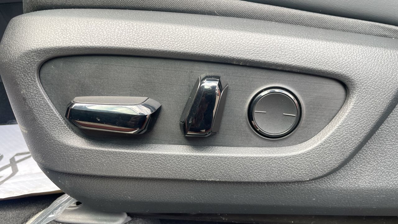 2023 Lexus RX in Laval, Quebec