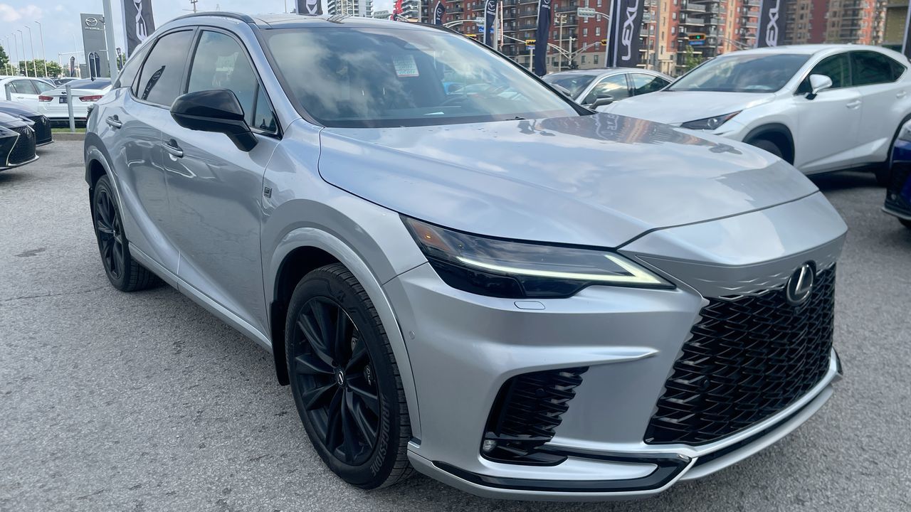 Lexus RX  2023