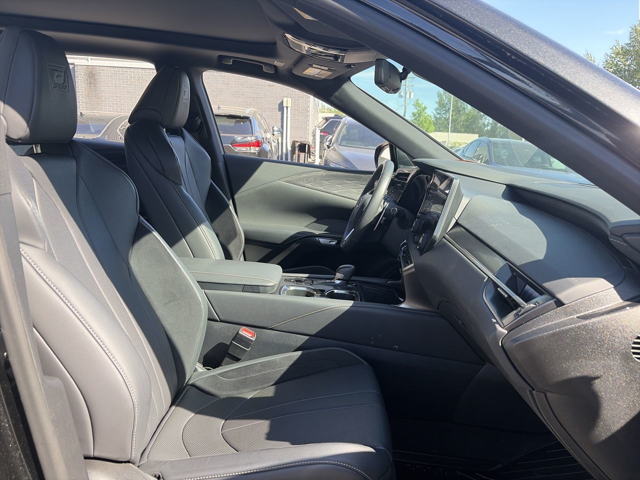 Lexus RX  2024