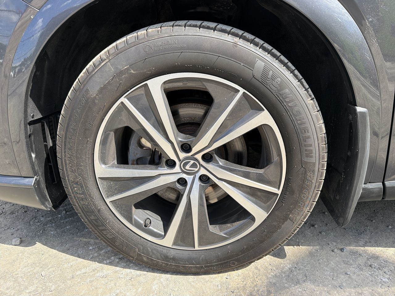 Lexus RX  2024