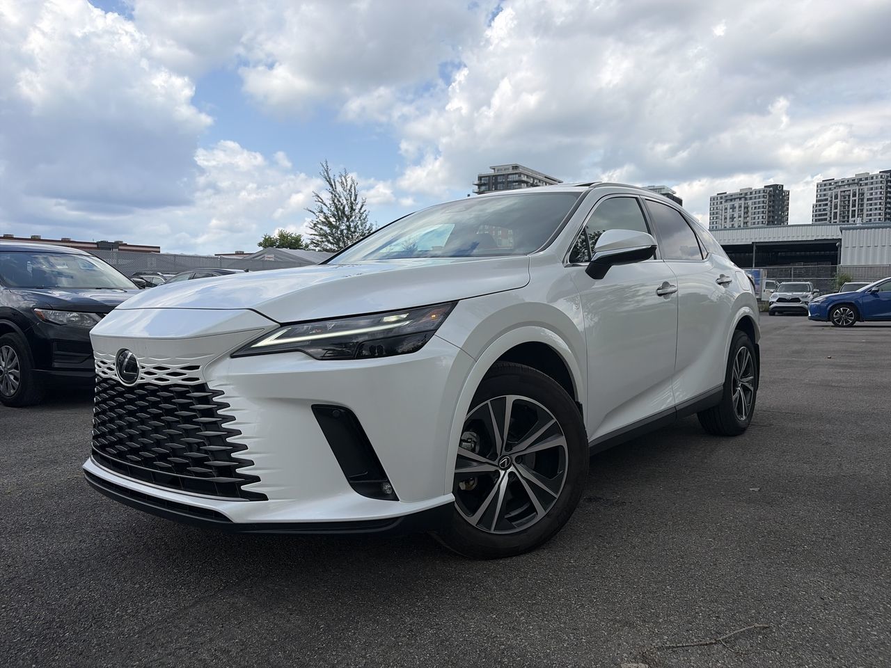 Lexus RX  2024