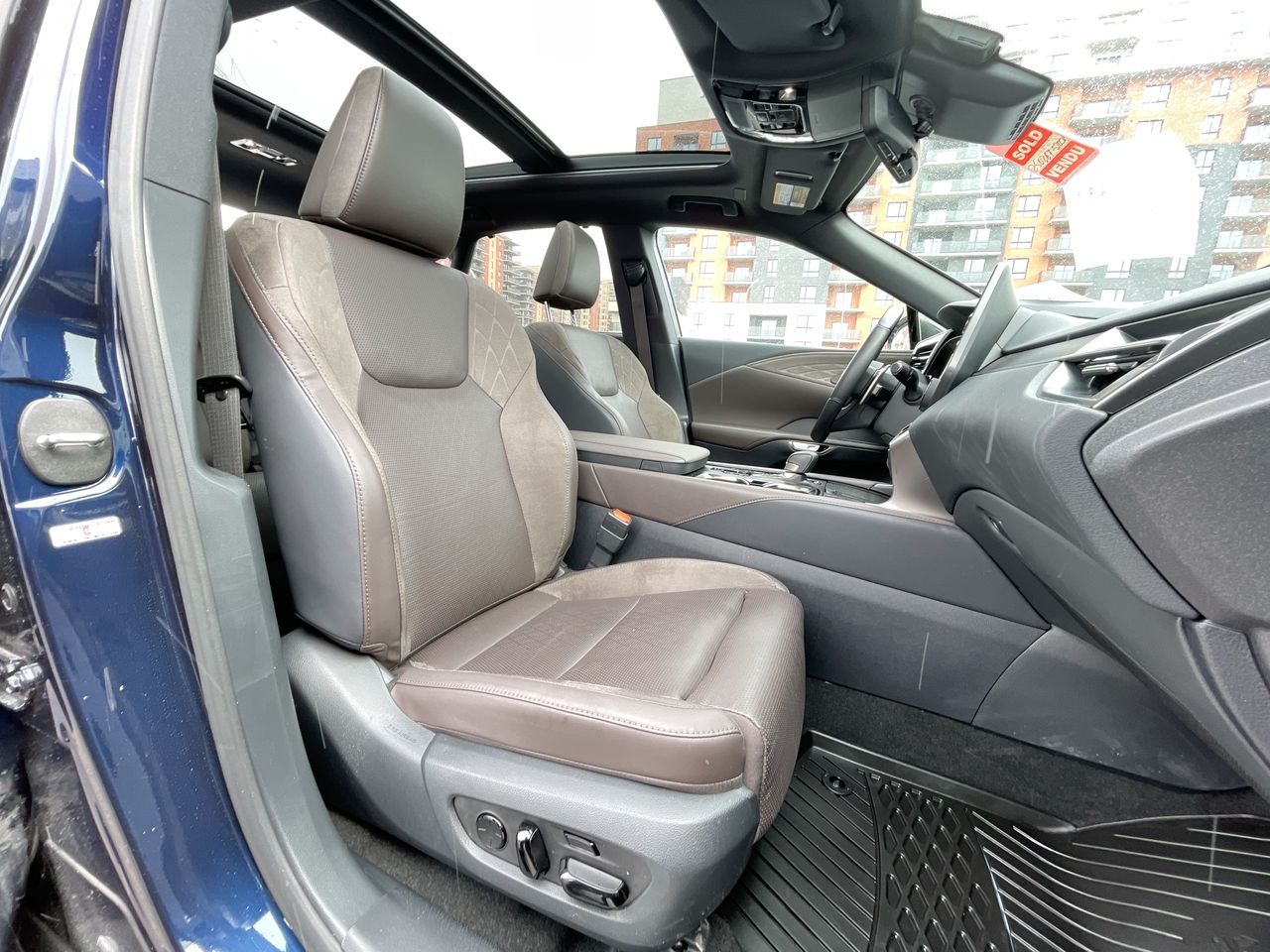 2025 Lexus RX in Laval, Quebec