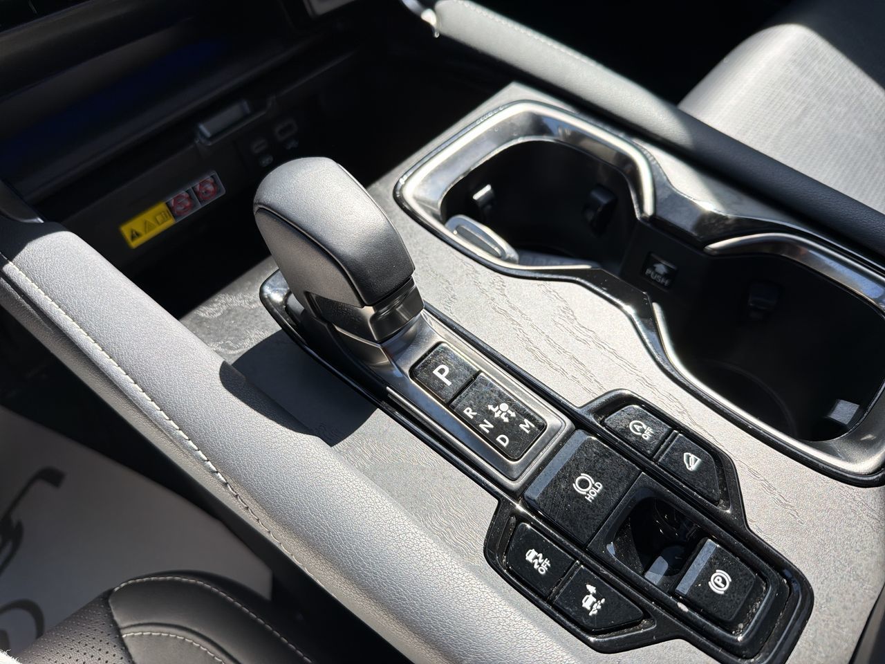 Lexus RX  2025
