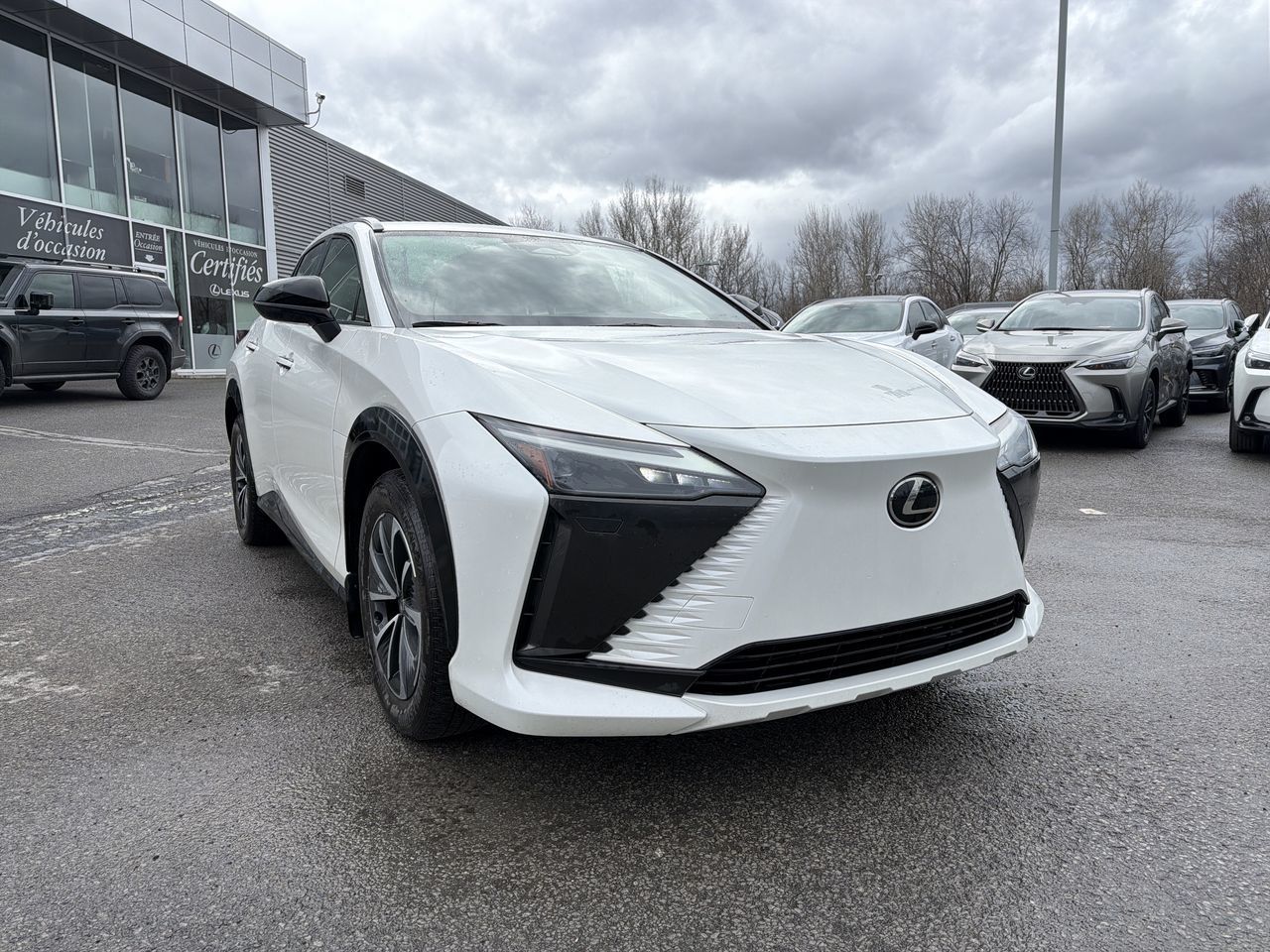 Lexus RZ  2023