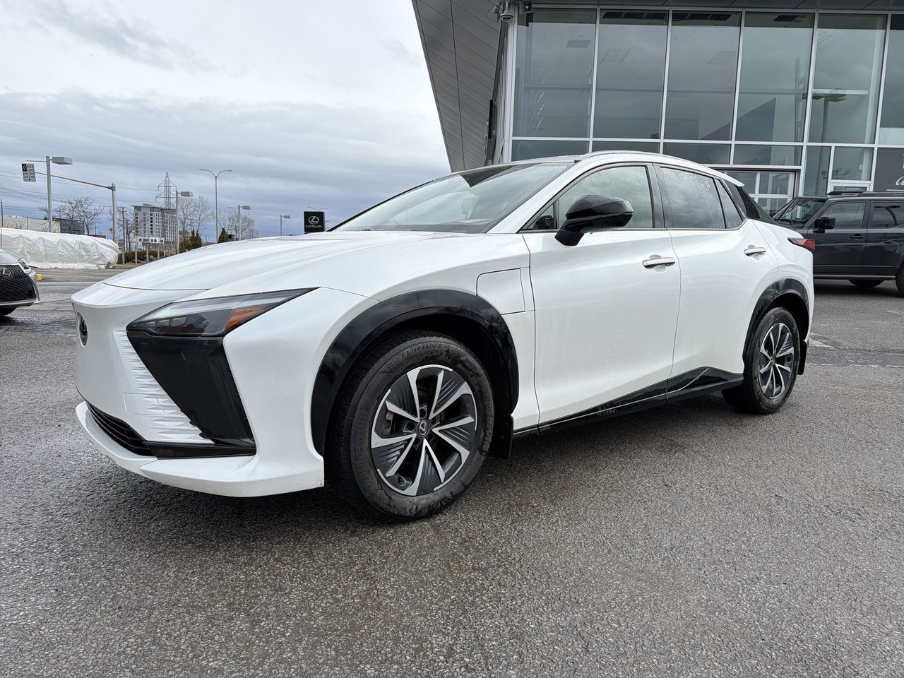 Lexus RZ  2023