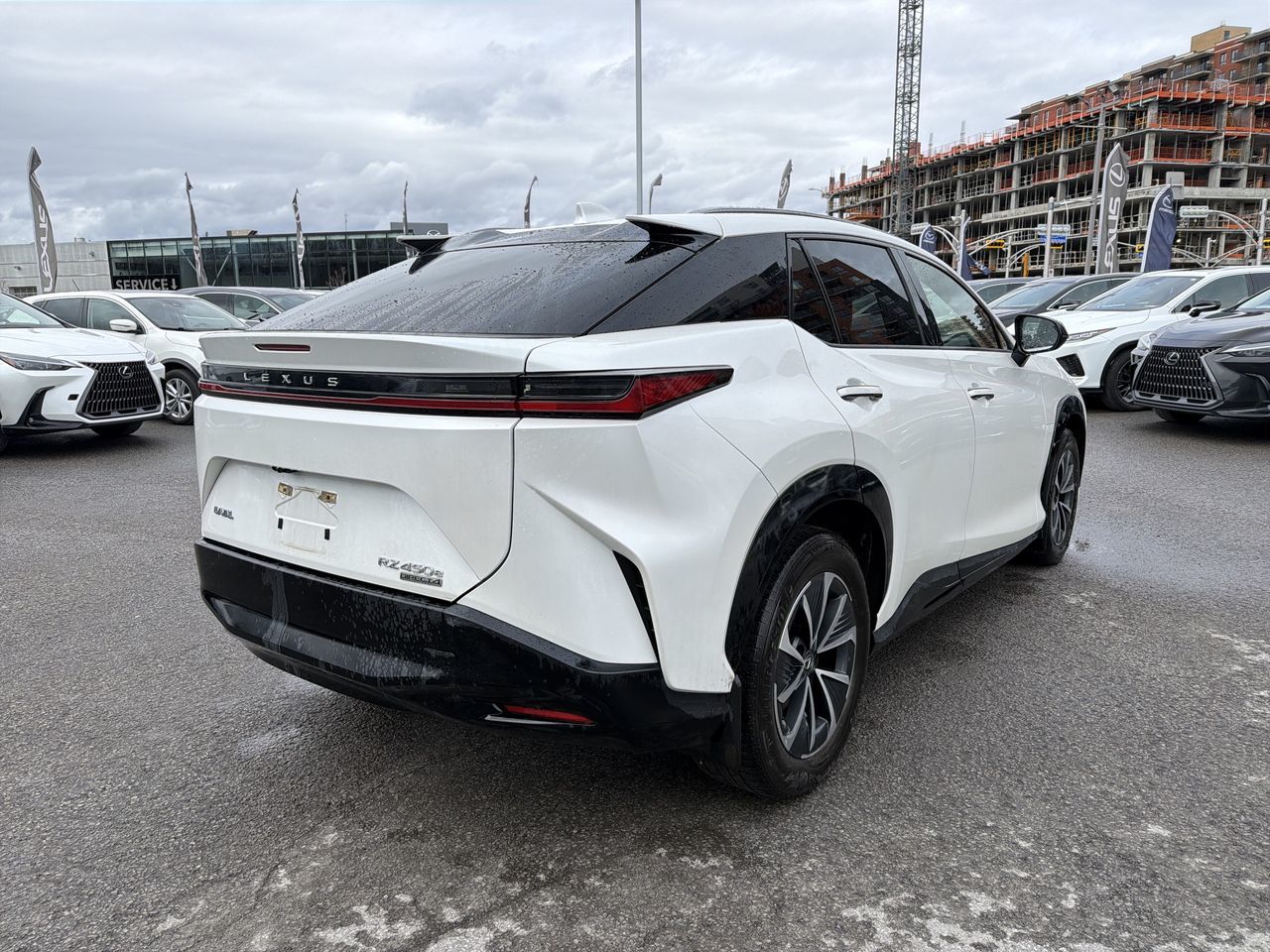 Lexus RZ  2023