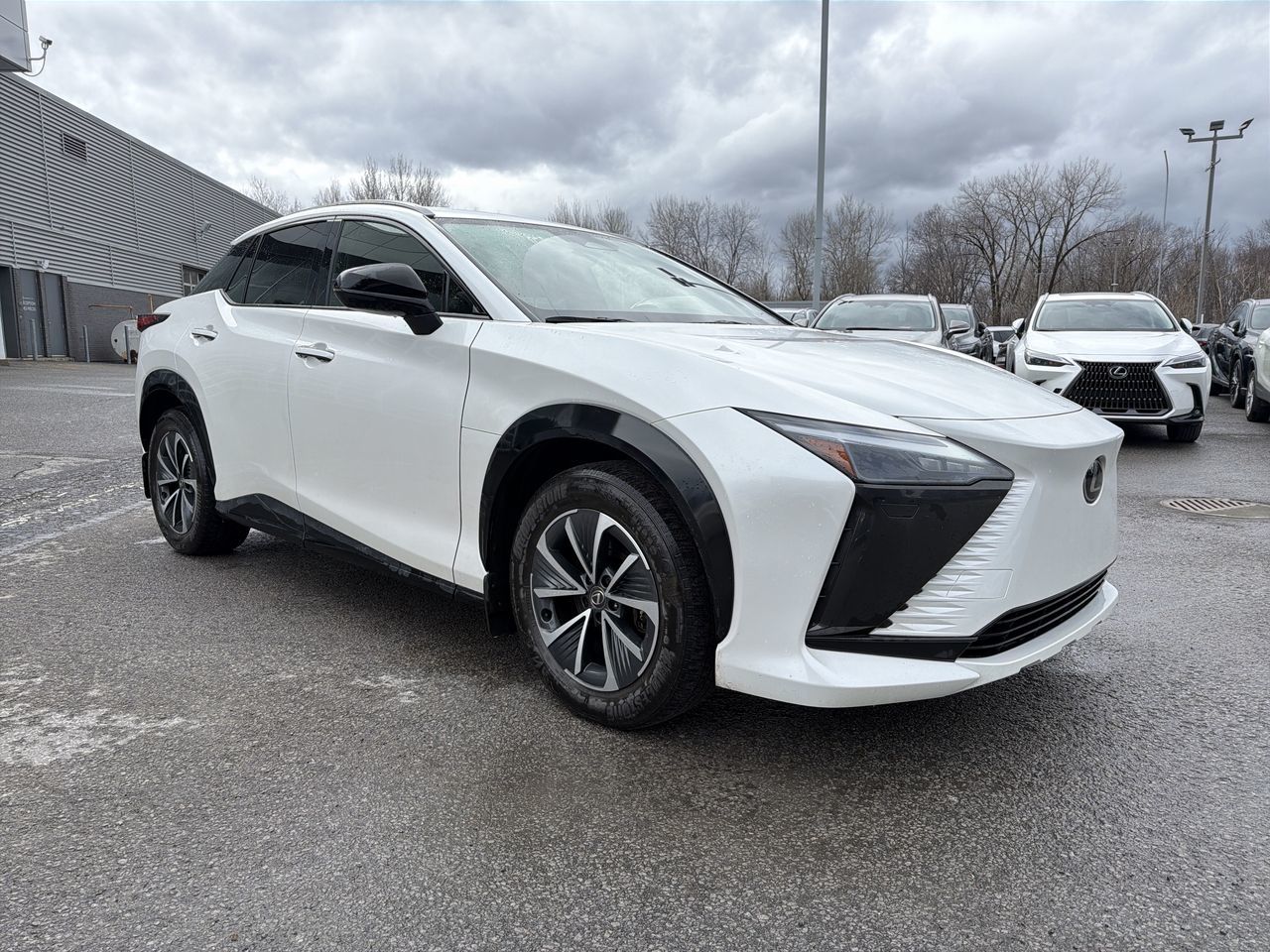 Lexus RZ  2023
