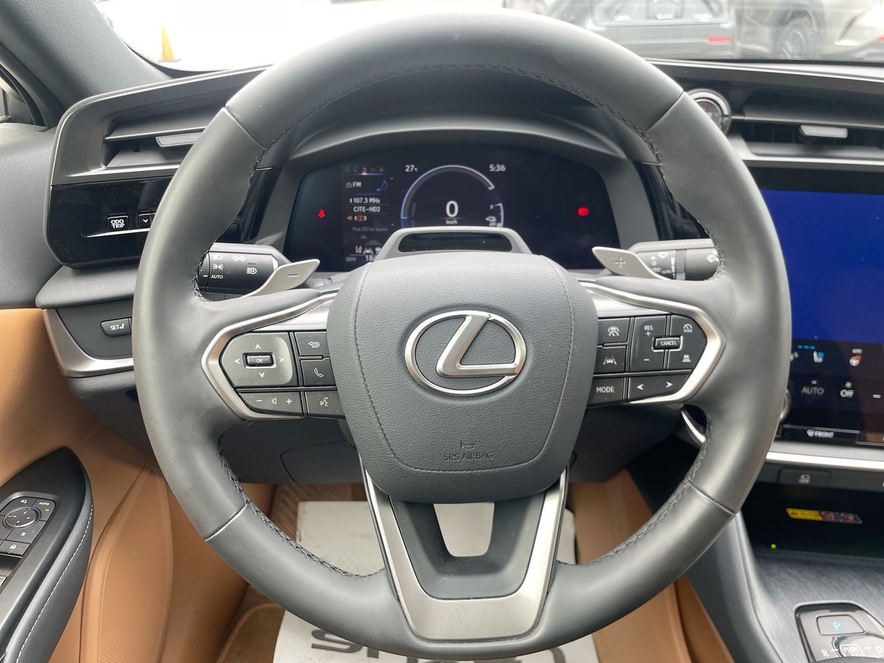 Lexus RZ  2024 à Laval, Québec