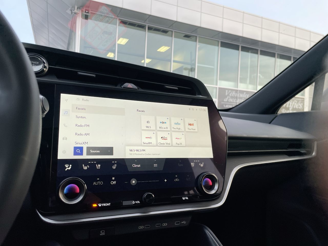 Lexus RZ  2025 à Laval, Québec