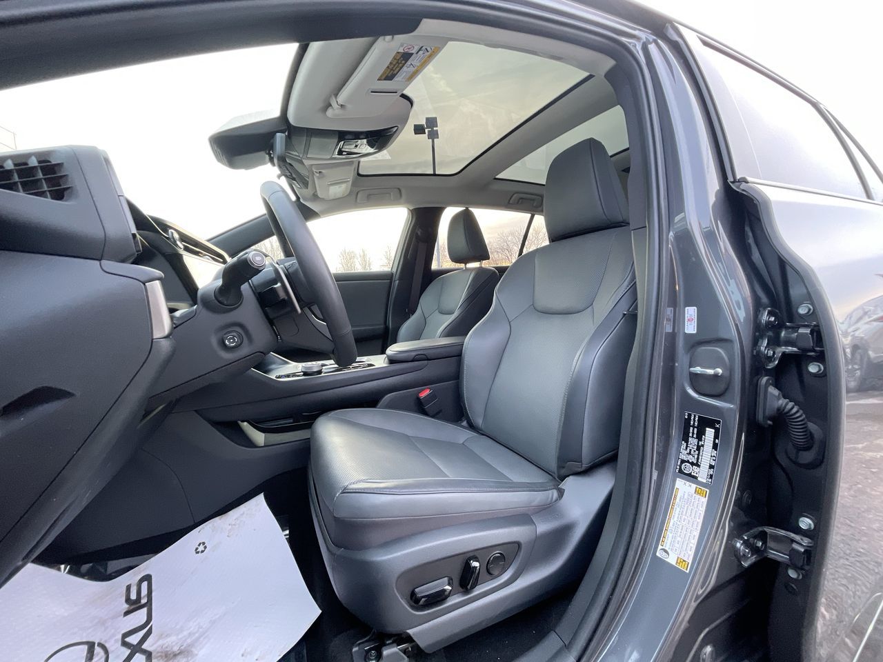 Lexus RZ  2025 à Laval, Québec