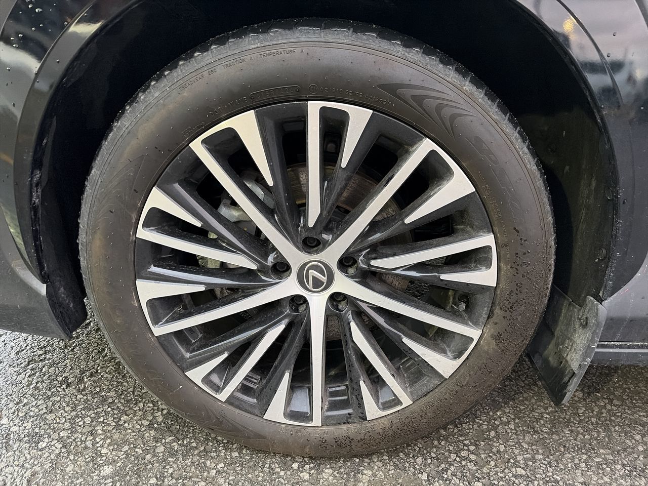 Lexus RZ  2025 à Laval, Québec