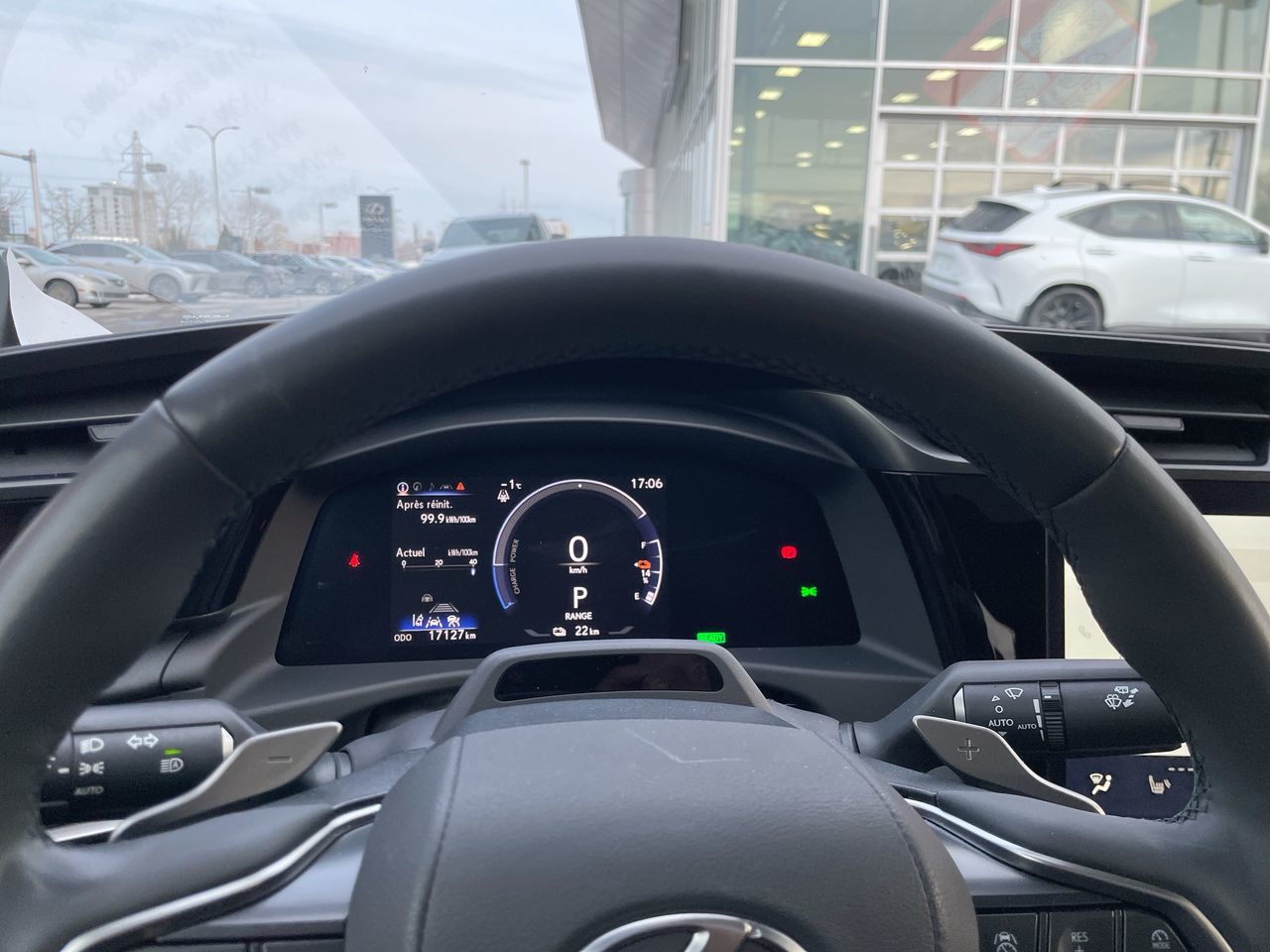 Lexus RZ  2025 à Laval, Québec